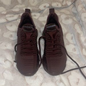 Steve Madden tennis shoes